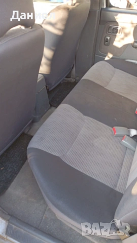 Nissan Navara 2.5 Double Cab, снимка 8 - Автомобили и джипове - 54035691