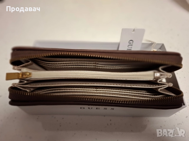 Нов портфейл Guess, снимка 3 - Портфейли, портмонета - 52867685