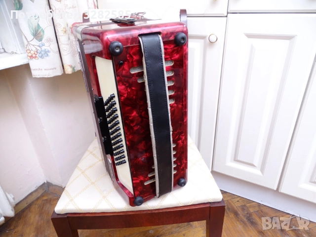 Акордеон Велтмайстер Стела 60 баса, снимка 13 - Акордеони - 52321999