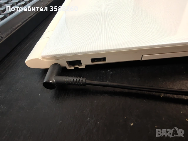 Лаптоп Тoshiba Satellite L50-C-22L 15.6", снимка 9 - Лаптопи за дома - 53334787