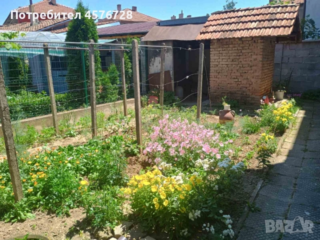 Етаж от къща с гараж и двор в гр. Търговище, снимка 7 - Етаж от къща - 51501615