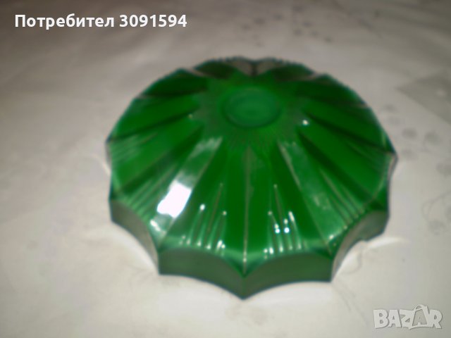 Арт деко пепелник Бохемия 1930 г. от малахитово стъкло, произведена в Чехословакия, снимка 4 - Колекции - 39248400