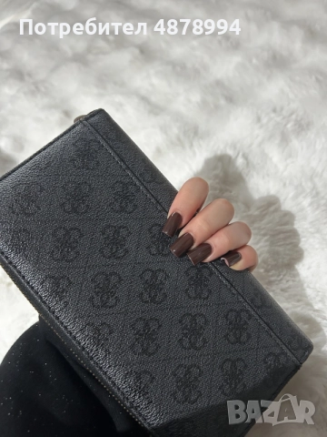 Голямо Портмоне GUESS с дефект, снимка 2 - Портфейли, портмонета - 56481074