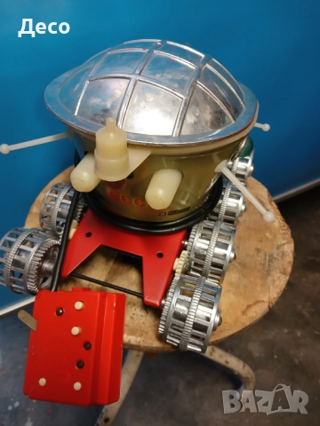 Стара СССР играчка луноход., снимка 2 - Колекции - 51578072