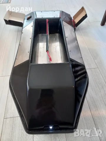 Лодка за захранка. , снимка 4 - Такъми - 48094695