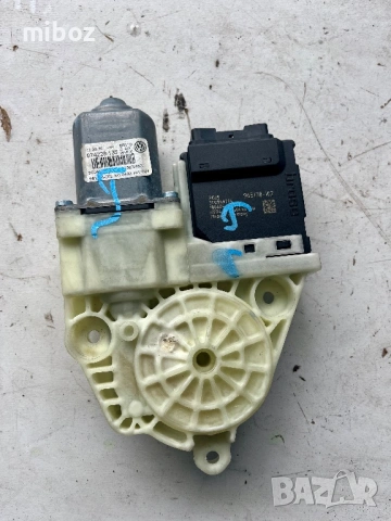 Моторче ел стъкло Фолксваген Пасат VW Passat b6