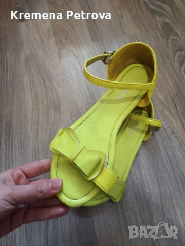 Доставка 2,14€-Сандали неонов цвят,размер 37, дължина 23,5 см, снимка 3 - Сандали - 53943786