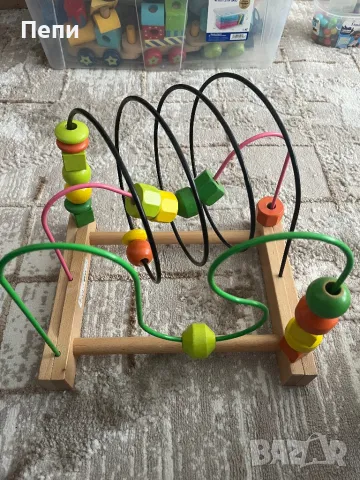 Дървена сензорна играчка