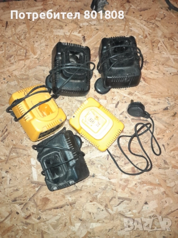 Зарядно за Dewalt 