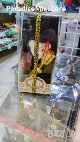 Мече с академична шапка и купа - Перфектният подарък за дипломиране , снимка 1