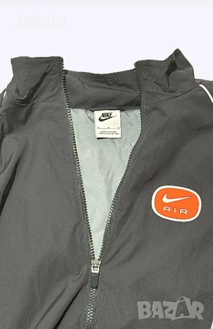 Nike ветровка , снимка 3 - Спортни дрехи, екипи - 53064040