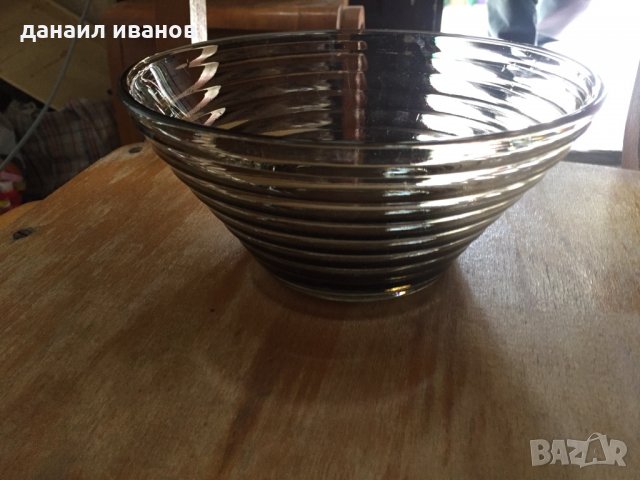 Релефна купа стъкло 