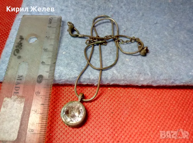 СТАРО ПОСРЕБРЕНО НЕЖНО КОЛИЕ с МЕДАЛЬОН с ФАСЕТИРАН БЛЕСТЯЩ КРИСТАЛ 38793, снимка 2 - Колиета, медальони, синджири - 47336494