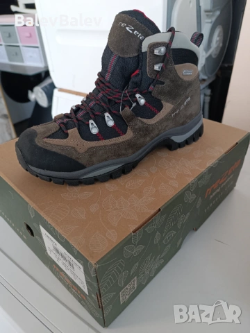 Туристически обувки 