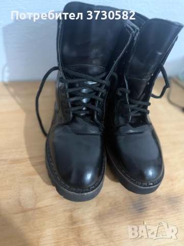 Оригинални черни дамски боти кубинки Karl Lagerfeld 38 номер, снимка 4 - Дамски боти - 52921986