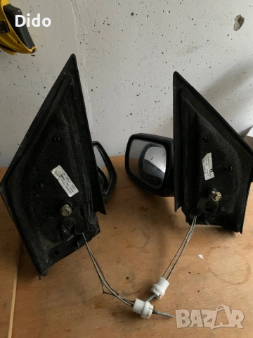 Огледала за Форд фиеста , снимка 2 - Части - 53059438