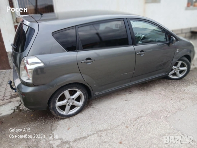 Тойота Корола Версо, снимка 2 - Автомобили и джипове - 52446549