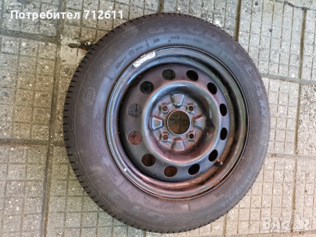 Резервна гума за Киа, снимка 2 - Гуми и джанти - 51851855