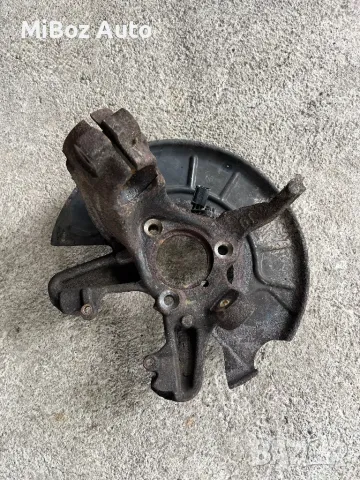 Шенкел преден десен Фолксваген Голф 5 VW Golf, снимка 1