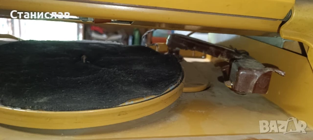 Радио грамофон Радиола Даугава, снимка 4 - Грамофони - 50750927