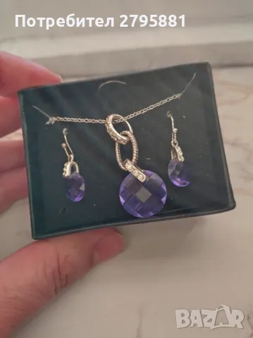 Бижута от Avon, снимка 4 - Бижутерийни комплекти - 47537960