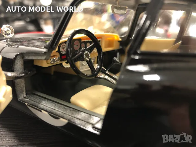 BBURAGO метална колекционерска количка JAGUAR E-TYPE COUPE 1961г. 1:18, снимка 4 - Колекции - 47379703