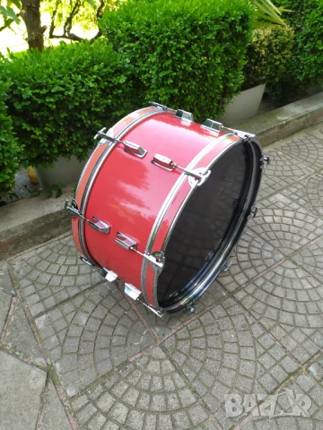 Бас каса , тъпан , маршов барабан 22 инча.