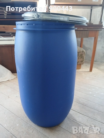 бидон пластмасов 