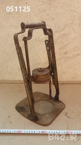 стара машинка за затваряне на буркани, снимка 4 - Антикварни и старинни предмети - 50659942