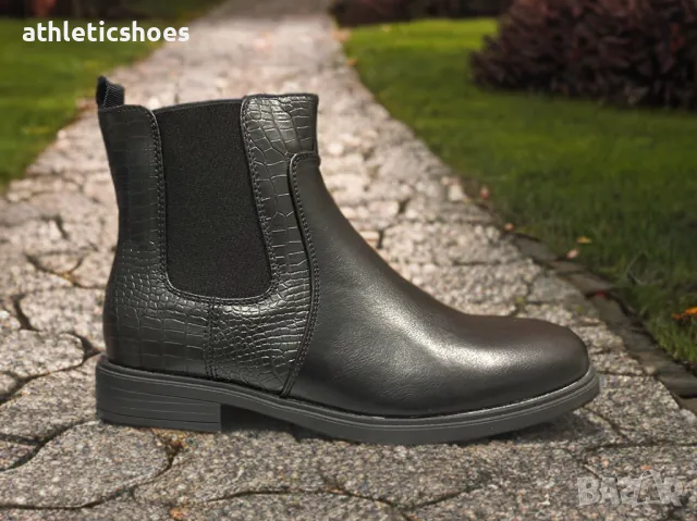 Дамски боти от черна еко кожа със страничен цип- 6063