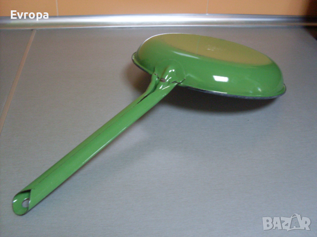 Емайлиран тиган- 24см., снимка 5 - Съдове за готвене - 44651302