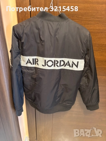 Уникално яке на Air Jordan, снимка 3 - Якета - 51510105