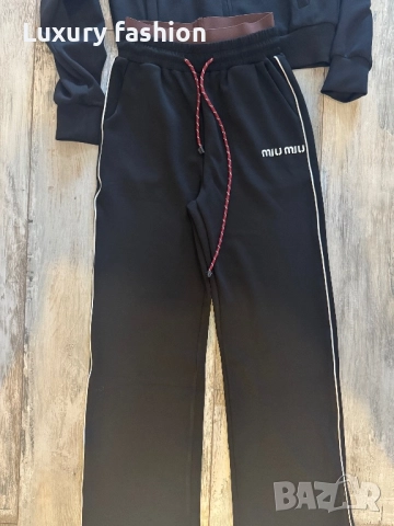 Дамски спортен комплект Miu Miu, снимка 4 - Комплекти - 52463526