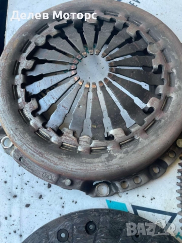 9809984080, 9801139380 комплект съединител маховик, феродо и притискател от Пежо 208 1.2i VTi, 82 кс, снимка 5 - Части - 51881109