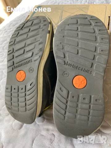 Детски обувки, маратонки Biomecanics 26 номер, снимка 8 - Детски маратонки - 49555155