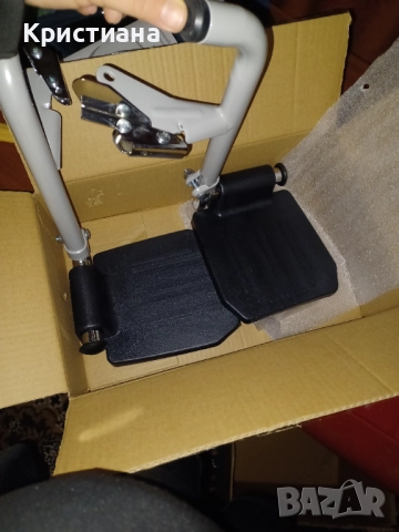 Инвалидна количка We Care, снимка 8 - Инвалидни колички - 52674719