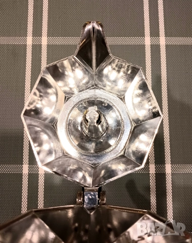 Кафеварка Bialetti Moka Express за 6 чаши (270 мл), снимка 2 - Други - 52617777