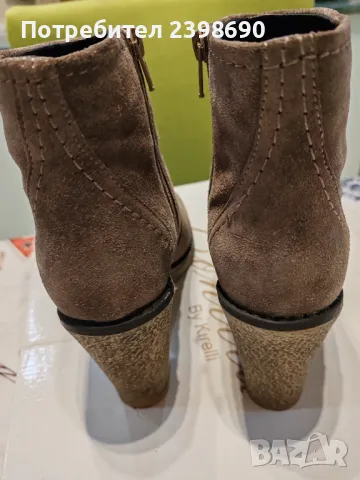 Дамски боти от естествена кожа (велур) , снимка 3 - Дамски боти - 48653042