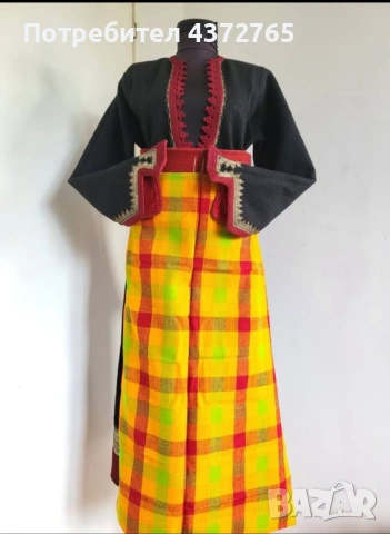 #84 Родопска носия , снимка 3 - Антикварни и старинни предмети - 54365449