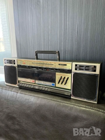 SHARP WF-339Z(G) gold edition VINTAGE RETRO BOOMBOX Ghetto Blaster радио касетофон, снимка 4 - Радиокасетофони, транзистори - 54016395