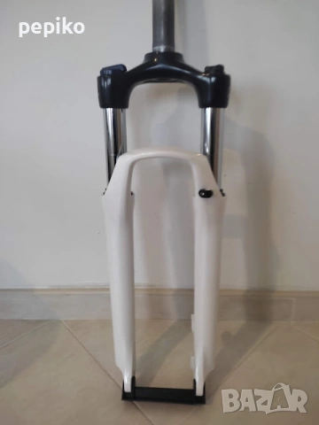 Продавам колелавнос от Германия НОВА алуминиева вилка SR SUNTOUR XCM FPB 402 SA 26 цола диск, снимка 11 - Части за велосипеди - 53292919