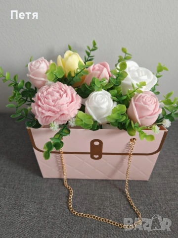 Букет сапунени цветя в чантичка, снимка 3 - Декорация за дома - 53367749