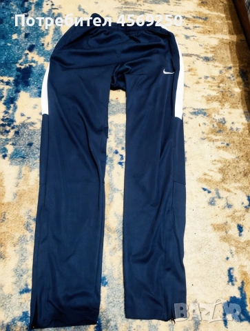 Спортен екип Nike Academy (Размер M) – Тъмносин / Dri-FIT, снимка 2 - Спортни дрехи, екипи - 53988941