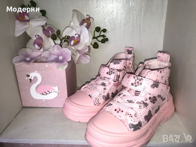 Обувки, снимка 2 - Детски боти и ботуши - 42836659