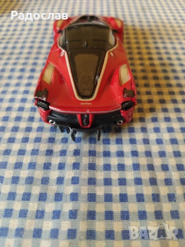 количка Burago  Ferrari, снимка 3 - Коли, камиони, мотори, писти - 54356224