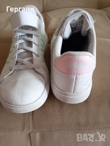 Маратонки Адидас/ Adidas, снимка 5 - Детски маратонки - 50057384
