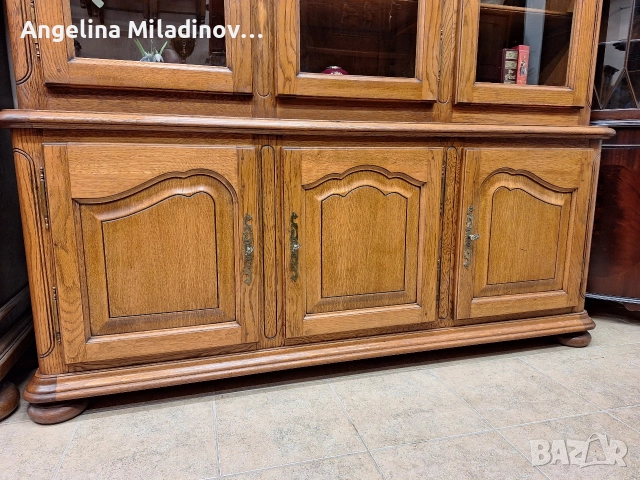 Винтидж трапезен бюфет дъб масив , снимка 3 - Бюфети - 52584040