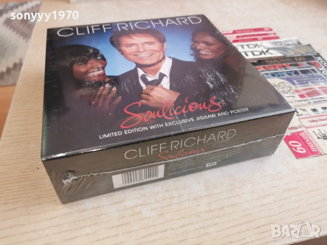 CLIFF RICHARD CD+POSTER 0704261954H2E6R, снимка 2 - CD дискове - 54127063