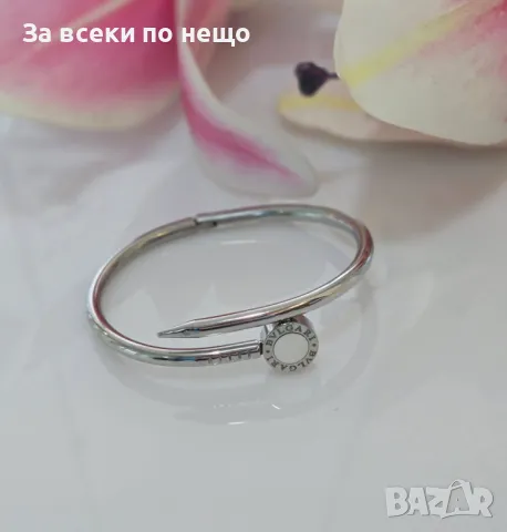 Bvlgari Дамска Твърда Гривна Луис Витон Медицинска Стомана - 3 Модела Код VL-55, снимка 3 - Гривни - 50337340