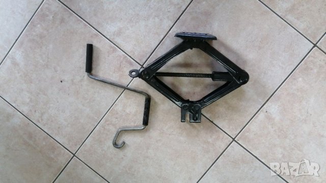 Крик за Ауди  Оригинални Крикове за всички автомобили.Фолксваген Ауди БМВ Мерцедес Шкода Сеат Форд О, снимка 3 - Аксесоари и консумативи - 35231281